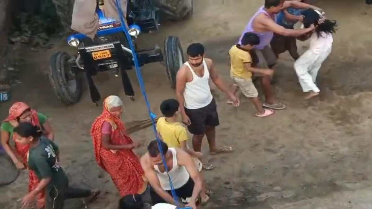 सहरसा में पड़ोसियों के बीच हुई हिंसक झड़प, मारपीट और लात-घूंसे का वीडियो सोशल मीडिया पर वायरल, जानें पूरा मामला