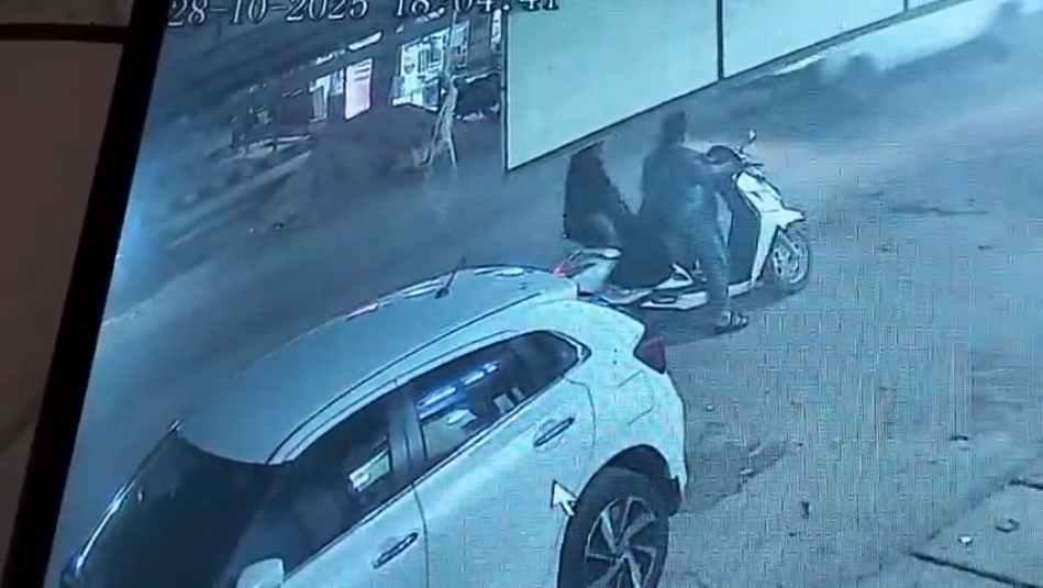 गोलीकांड अपडेट: CCTV फुटेज में दिखे 4 नकाबपोश हमलावर, जांच में जुटी पुलिस