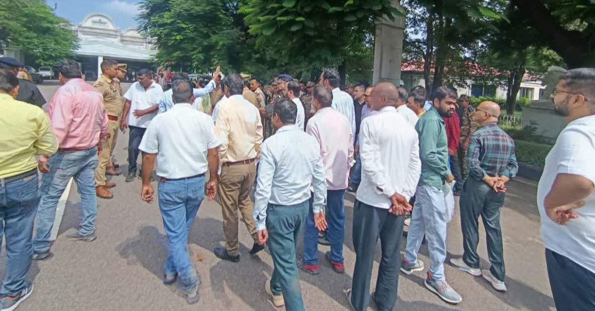सहारा शहर को खाली कराने पहुंची लखनऊ नगर निगम की टीम, बिना कार्रवाई किए ही लौटना पड़ा वापस, जानिए वजह