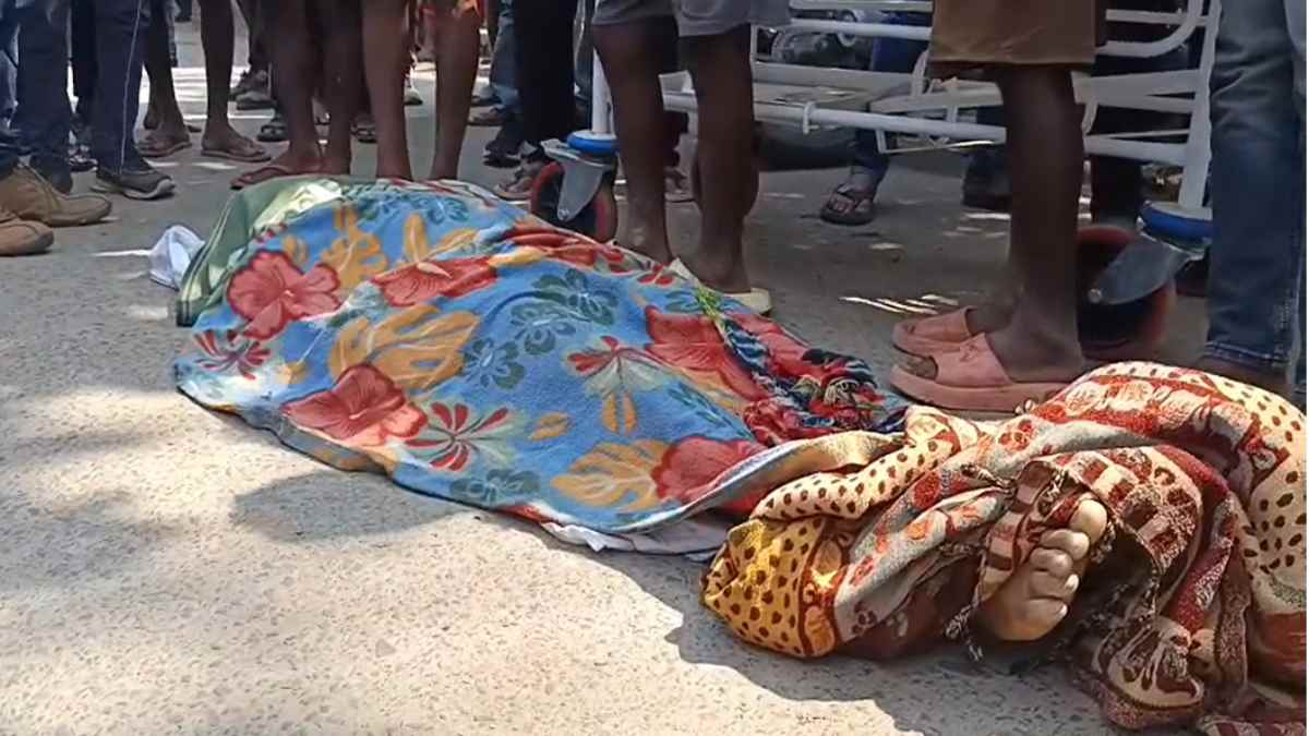 स्वास्थ्य विभाग की लचर व्यवस्था ने ली जान : समय पर नहीं मिली एंबुलेंस, हादसे में घायल पहाड़ी कोरवा युवक की मौत, परिजनों ने सड़क पर शव रखकर किया चक्काजाम