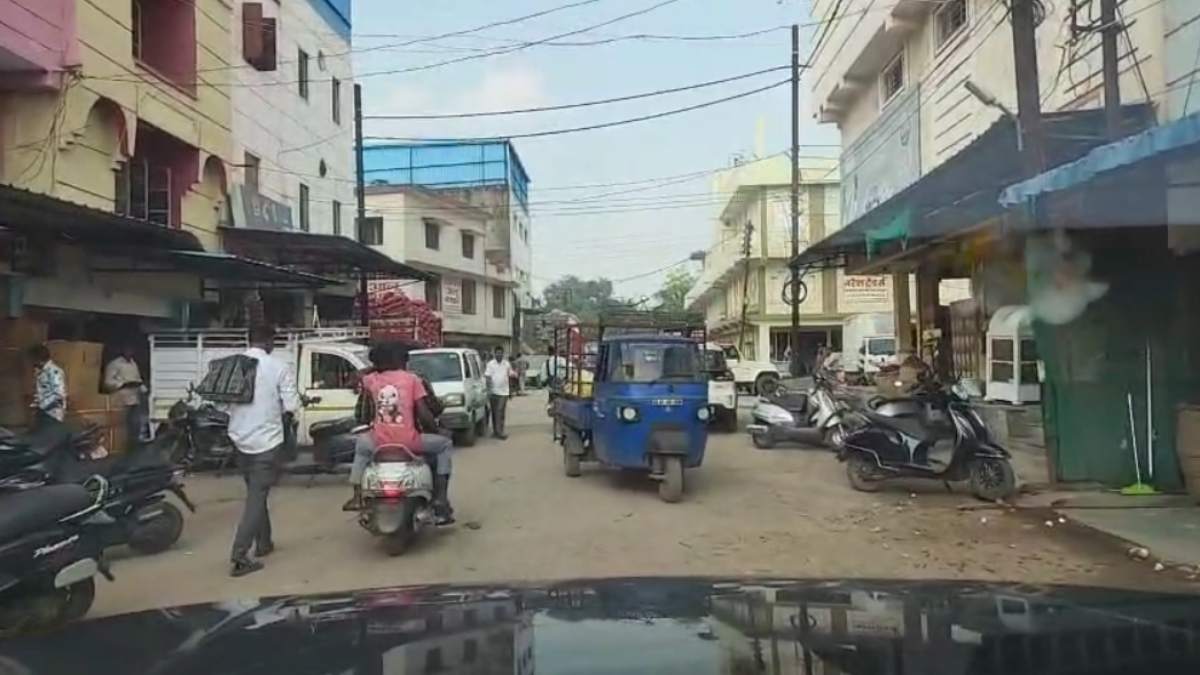 CG NEWS: अव्यवस्था, जाम और जलभराव से व्यापारियों में आक्रोश, 30 दिन में सुधार न होने पर दी बाजार बंद की चेतावनी…