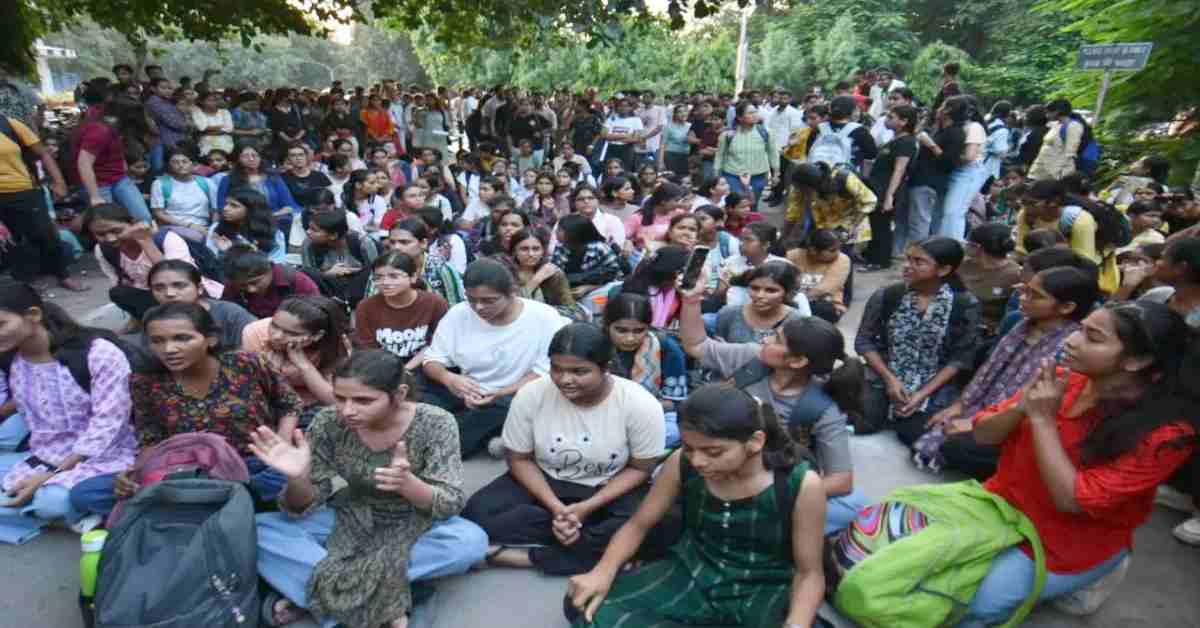 BHU महिला महाविद्यालय में छात्रा की संदिग्ध मौत, छात्रों ने विश्वविद्यालय के खिलाफ किया प्रदर्शन, इलाज में लापरवाही का आरोप