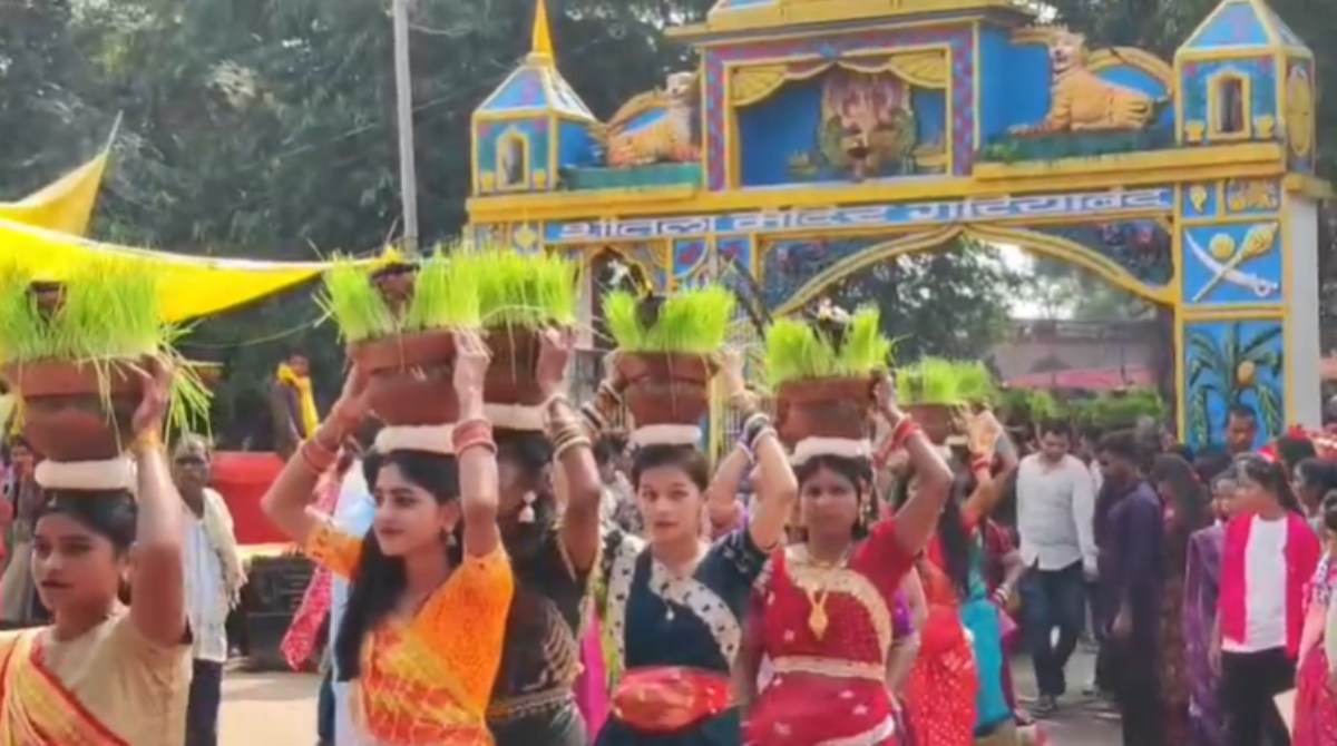 परंपरा और आस्था का संगम… माता शीतला मंदिर से 475 ज्योत-जवारा की निकली विसर्जन यात्रा, श्रद्धालुओं की उमड़ी भीड़