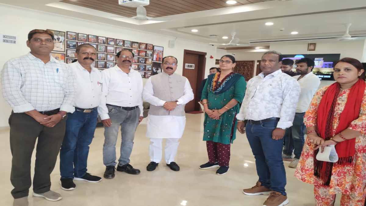 सरकार के रवैये से BRP विशेष शिक्षक संघ में नाराजगी, डिप्टी सीएम साव से की संविलियन करने की मांग