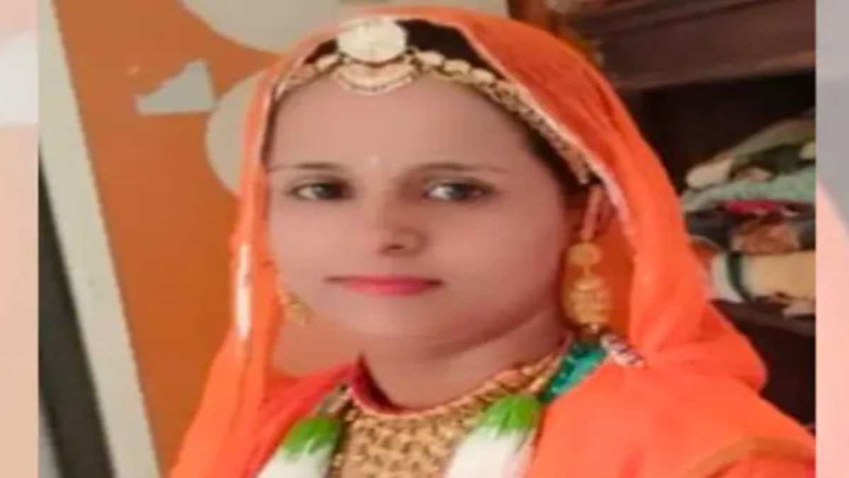 महिला की बेरहमी से हत्या, घर पर खून से लथपथ मां का शव देख चीख पड़े बच्चे
