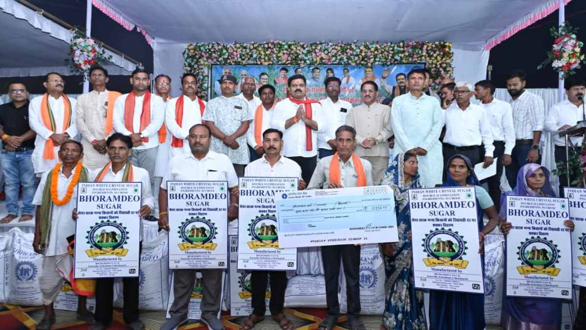 दिवाली पर क्षेत्रवासियों को बड़ी सौगात : डिप्टी सीएम विजय शर्मा ने किया आधुनिक किसान रेस्ट हाऊस का लोकार्पण, किसानों को 11.09 करोड़ बोनस राशि का दिया चेक