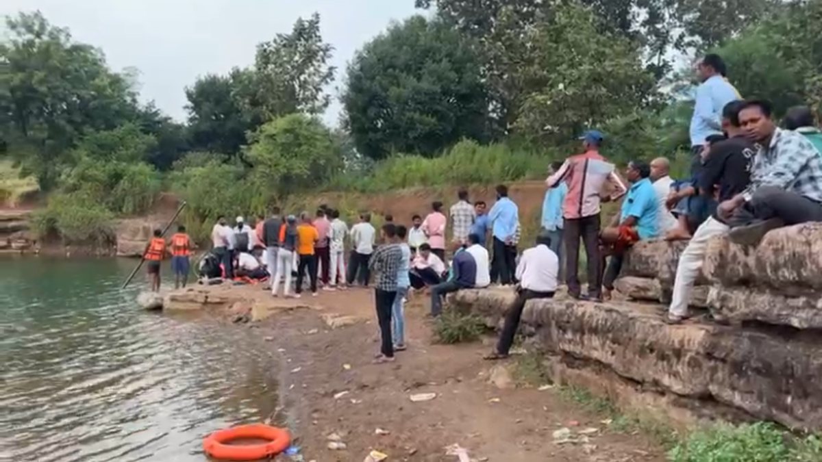 Raipur Breaking News : ब्लू वाटर में नहाने गए दो छात्र डूबे, रेस्क्यू ऑपरेशन जारी