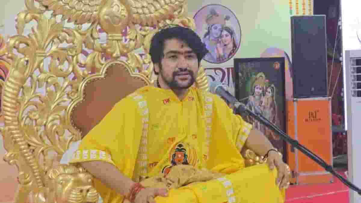 बागेश्वर धाम में VIP और VVIP मुलाकात बंदः गुरु सन्यासी बाबा की आज्ञा का पालन करेंगे पंडित धीरेंद्र कृष्ण शास्त्री