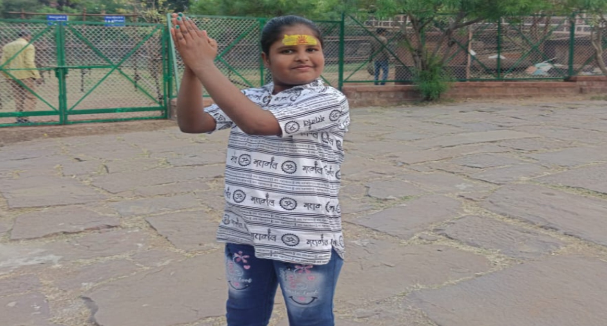 दशहरे पर पसरा मातम: एयरगन से 10 साल की बच्ची की मौत, पास ही मिले दो मृत कबूतर 