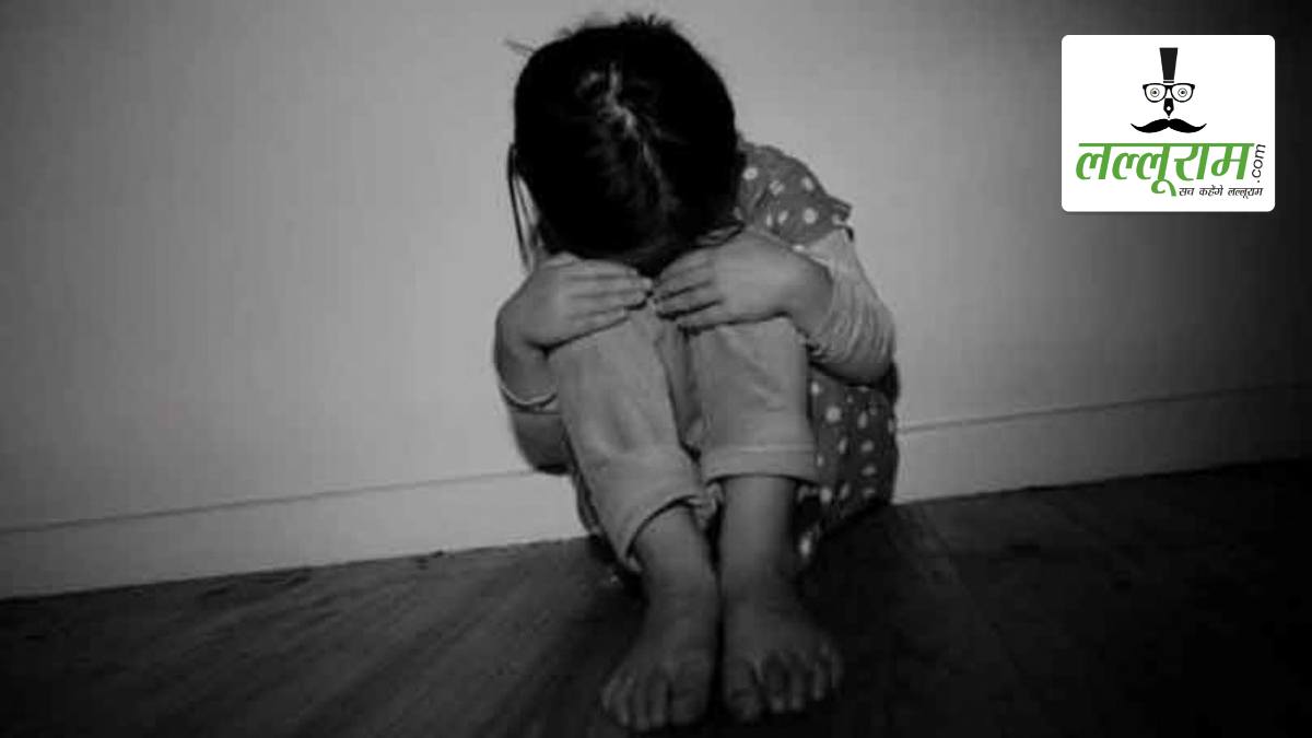 CG में गुरु-शिष्य का रिश्ता शर्मसार: ट्यूशन के बहाने शिक्षक ने 13 वर्षीय छात्रा से की छेड़छाड़, पुलिस ने दर्ज किया मामला, आरोपी फरार