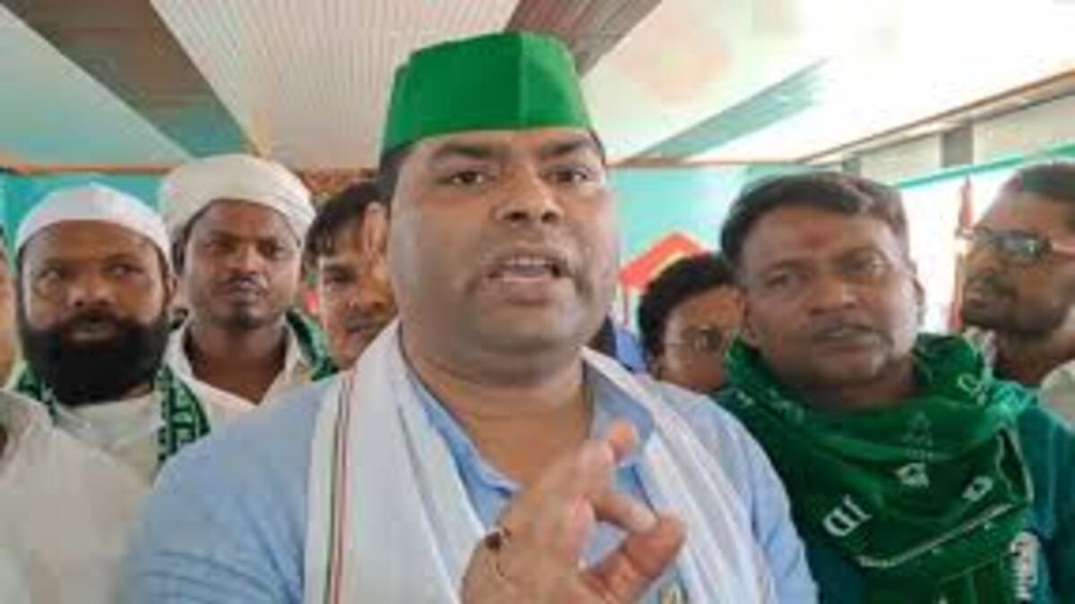 बिहार चुनाव 2025: तेज प्रताप यादव के खिलाफ महुआ से ताल ठोकेंगे RJD विधायक मुकेश रोशन