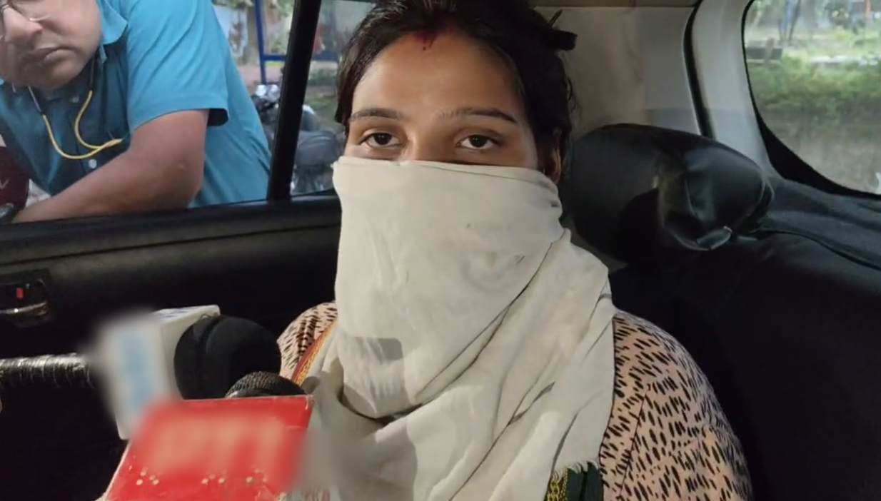 शादीशुदा महिला ने प्रेमी से पीछा छुड़ाने देखी देश के खतरनाक हत्याकांड की रील, फिर 50 हजार में दी सुपारी, 10 दिन पहले खरीदे चाकू से उतारा मौत के घाट