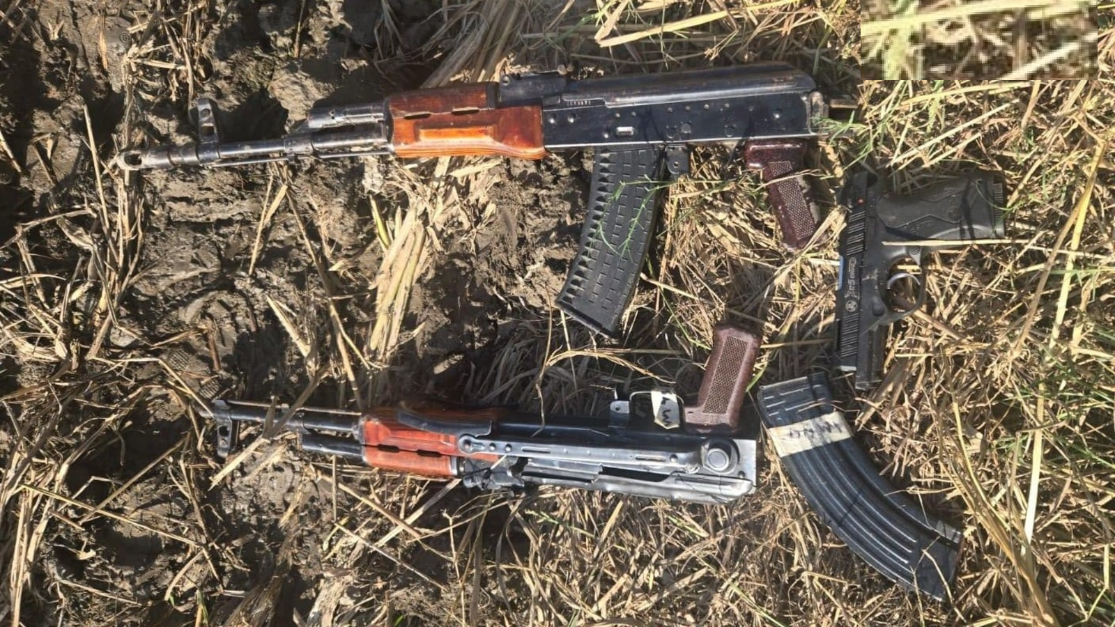 पंजाब में त्योहारी सीजन के दौरान आतंकी साजिश नाकाम, पंजाब पुलिस ने 2 AK-47 और पिस्टल बरामद की