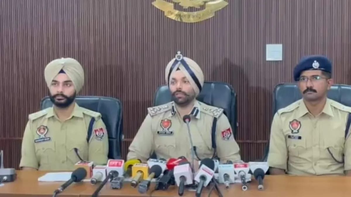 अमृतसर : बड़ी आतंकी घटना को पुलिस ने किया नाकाम, भारी मात्रा में विस्फोटक मिले