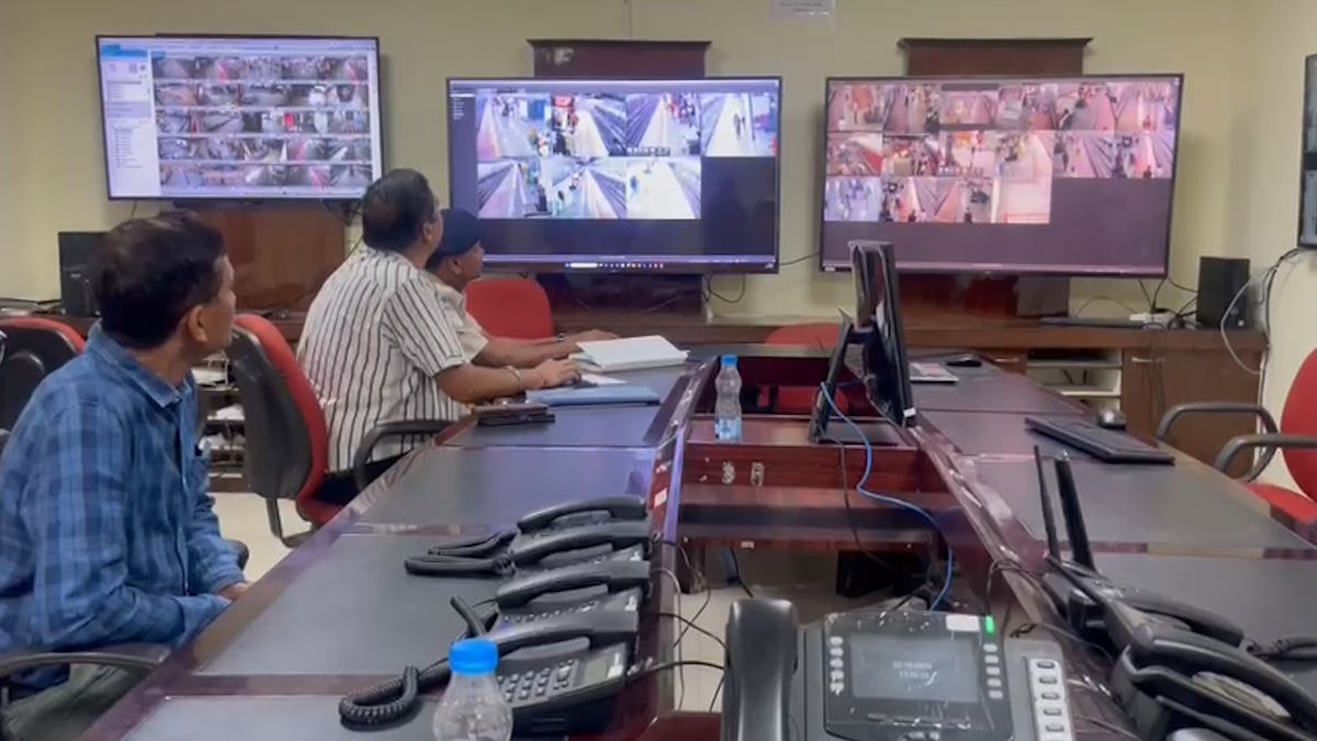 त्योहारों के दौरान दपूम रेलवे ने चलाई फेस्टिवल स्पेशल एक्सप्रेस, वार रूम कर रहे स्टेशनों की विशेष निगरानी…