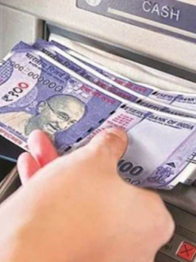 एक दिन में कितना निकाला जा सकता है कैश, जानिये क्या है Income Tax नियम