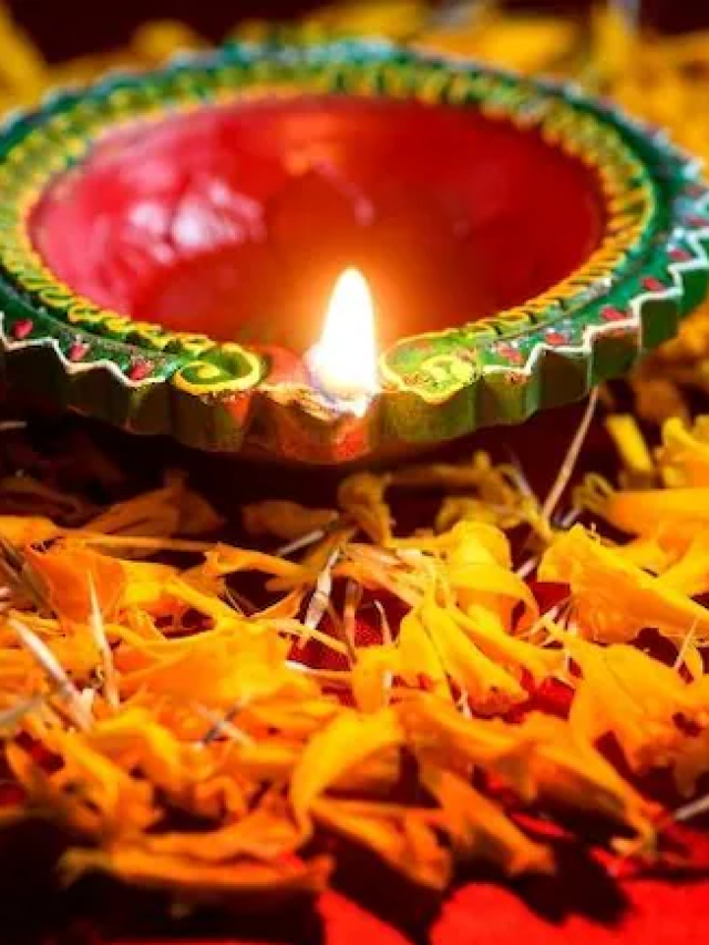 Diwali 2025: किस देश में दिवाली को कहा जाता है तिहार, क्या है इसका मतलब?