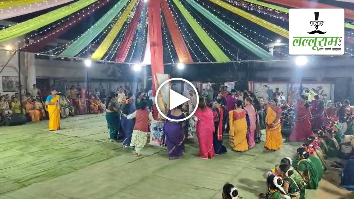 छत्तीसगढ़ी लोक परंपरा को नई पहचान देने सुआ नाच महोत्सव का आयोजन: महिला मंडलियों ने पारंपरिक नृत्य और गीतों से बांधा समा, झूम उठे दर्शक, देखें VIDEO
