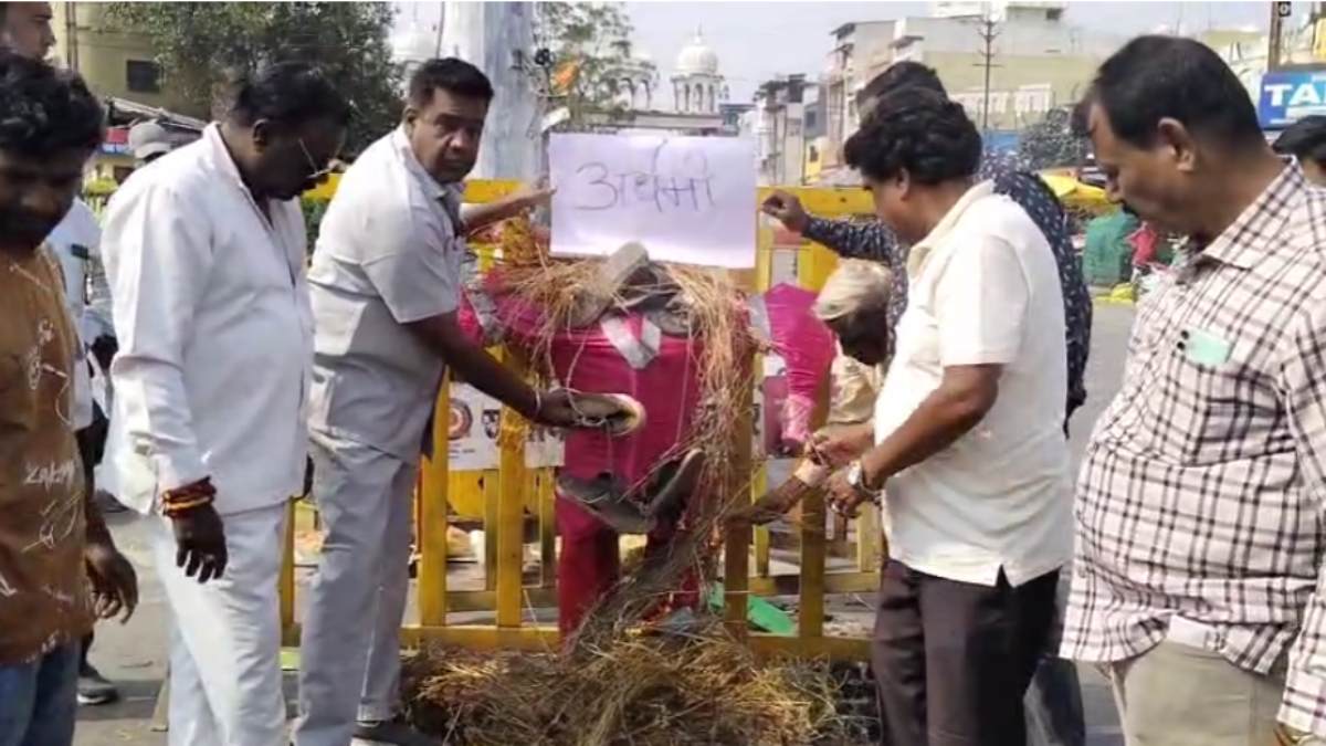 तमिलनाडु में श्री राम का पुतला जलाने पर इंदौर में बवाल, परशुराम सेना बोली- सनातन का अपमान करने वाले आदमी को भी जिंदा जलाना पड़ा तो जला देंगे