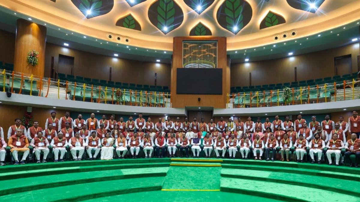 रजत जयंती वर्ष में छत्तीसगढ़ को मिला भव्य और आधुनिक विधानसभा भवन, पीएम नरेंद्र मोदी ने किया लोकार्पण, जानिए नए भवन की खासियत …