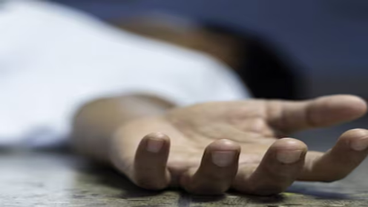 आत्महत्या या कुछ और? जदयू नेता के परिवार में दर्दनाक घटना, पति-पत्नी और बेटी की संदिग्ध मौत से मची सनसनी