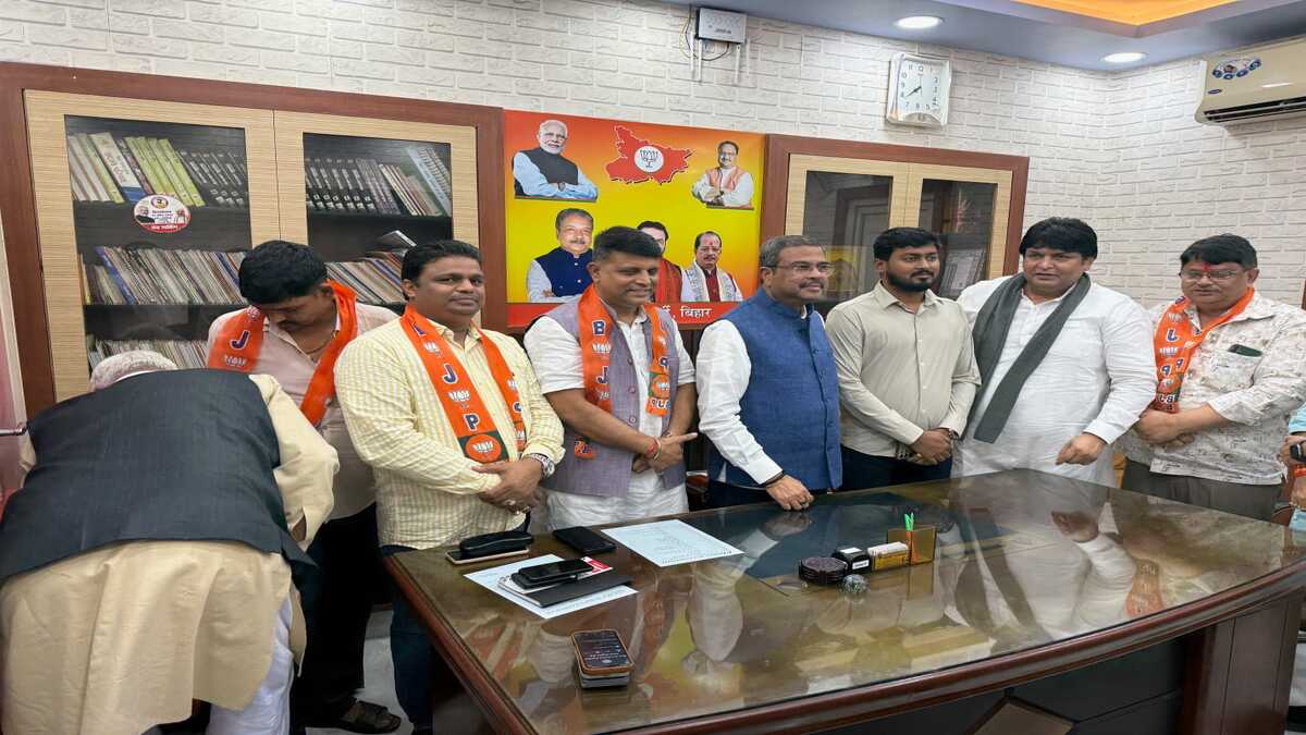 धर्मेंद्र प्रधान से शिशिर कुमार की मुलाकात से भाजपा की स्थिति हुई मजबूत, निर्दलीय प्रत्याशी के रूप में किया था मेयर के पुत्र ने नामांकन