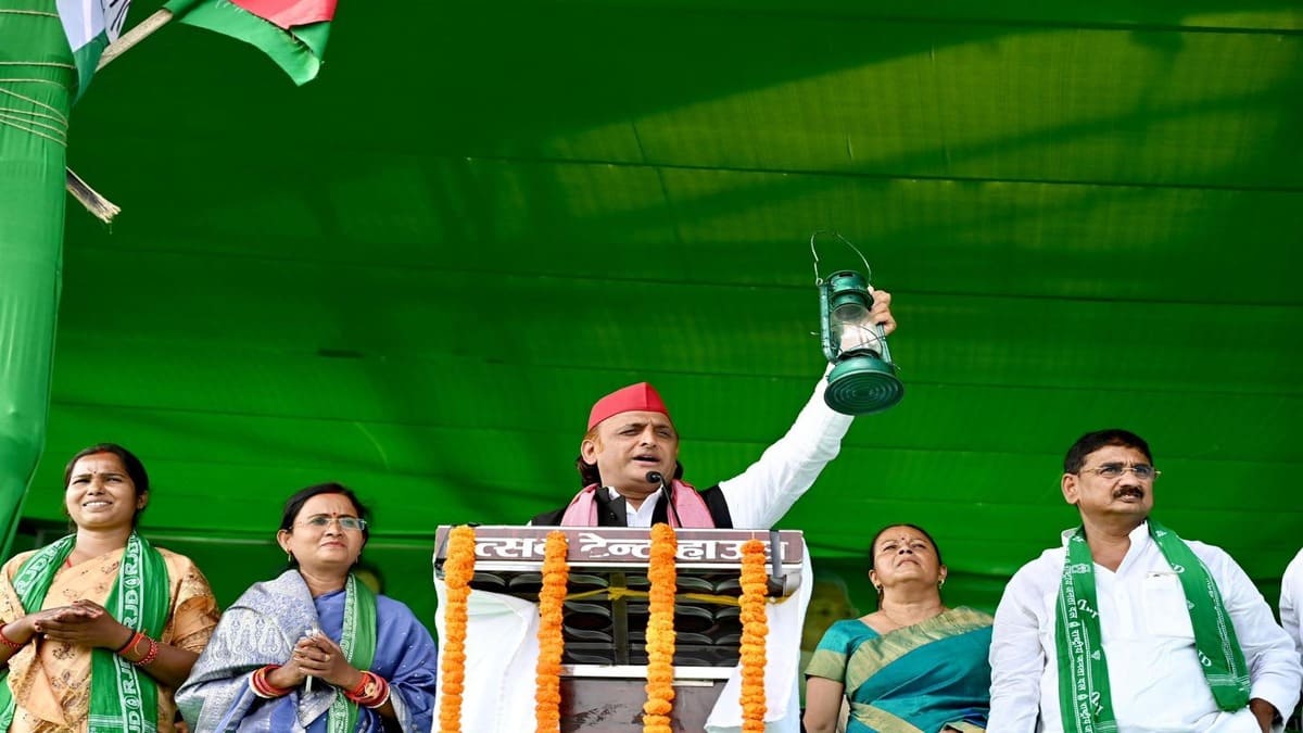 अखिलेश यादव ने बिहार में भरी हुंकार, कहा – 500 में मिलेगा सिलेंडर, थानों में नहीं होगी जेब खाली, इस लिए बदलाव है जरूरी