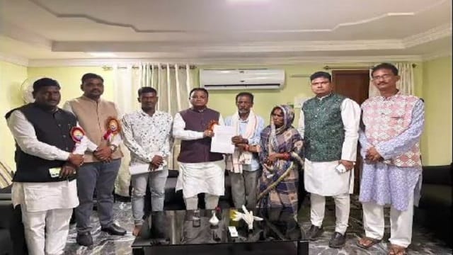 सूडान में बंधक बने उड़िया युवक के माता-पिता ने लगाई गुहार, CM माझी से मांगी मदद