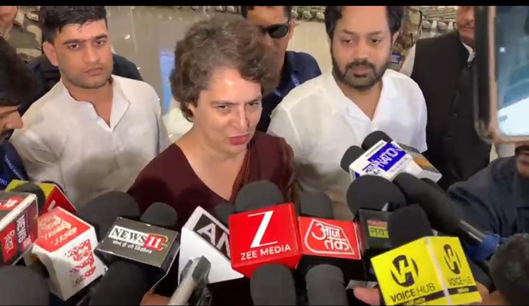 प्रियंका गांधी पटना पहुंचीं, बछवारा में चुनावी सभा और करेंगी रोड शो, महागठबंधन को लेकर किया बड़ा बयान, जानें क्या है महा गठबंधन का प्लान?