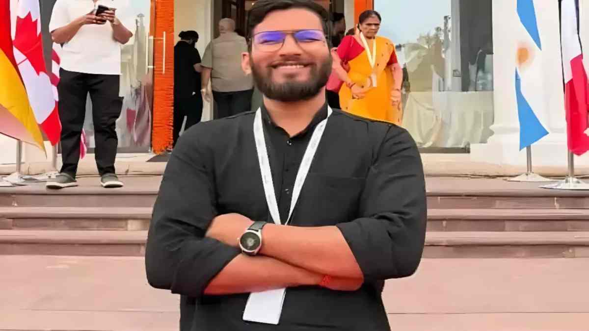 MCU की तीसरी मंजिल से गिरे छात्र दिव्यांश चौकसे की मौत, इलाज के दौरान तोड़ा दम, पुलिस ने दोस्तों के बयान किए दर्ज  