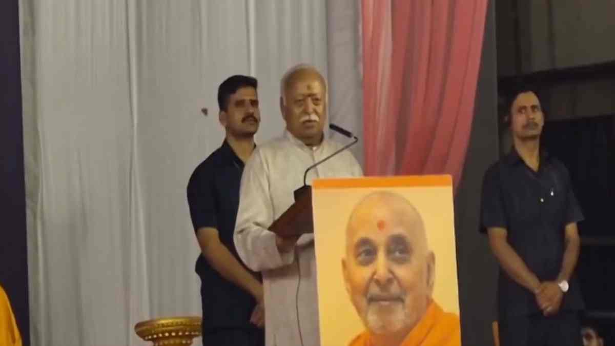 जबलपुर में ‘जीवन उत्कर्ष महोत्सव’ का भव्य शुभारंभ: संघ प्रमुख मोहन भागवत बोले- सामाजिक जुड़ाव भारत के अलावा किसी दूसरे देश के पास नहीं   