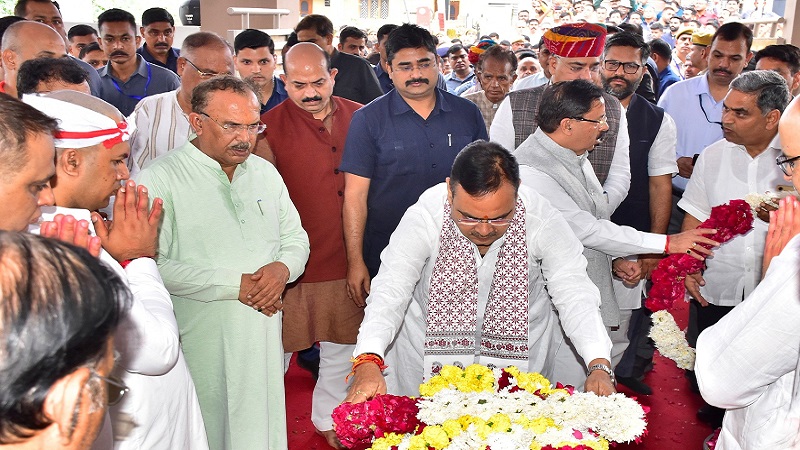 Rajasthan News: विधानसभा अध्यक्ष देवनानी की पत्नी इंद्रा देवी को अंतिम विदाई, सीएम भजनलाल ने दी श्रद्धांजलि