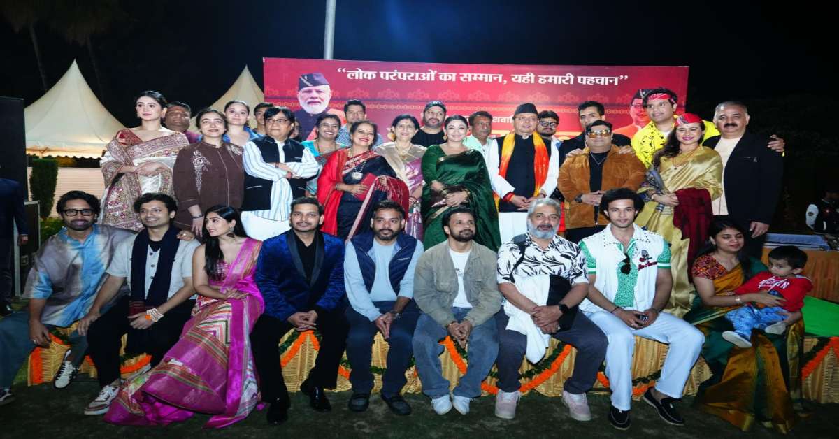 राज्य के 25 वर्ष पूरे होने पर देश भर से पहुंचे फिल्म और कॉमेडी कलाकारों ने CM धामी से की मुलाकात, एक्टर्स ने कहा- उत्तराखण्ड की आस्था, परंपरा और…