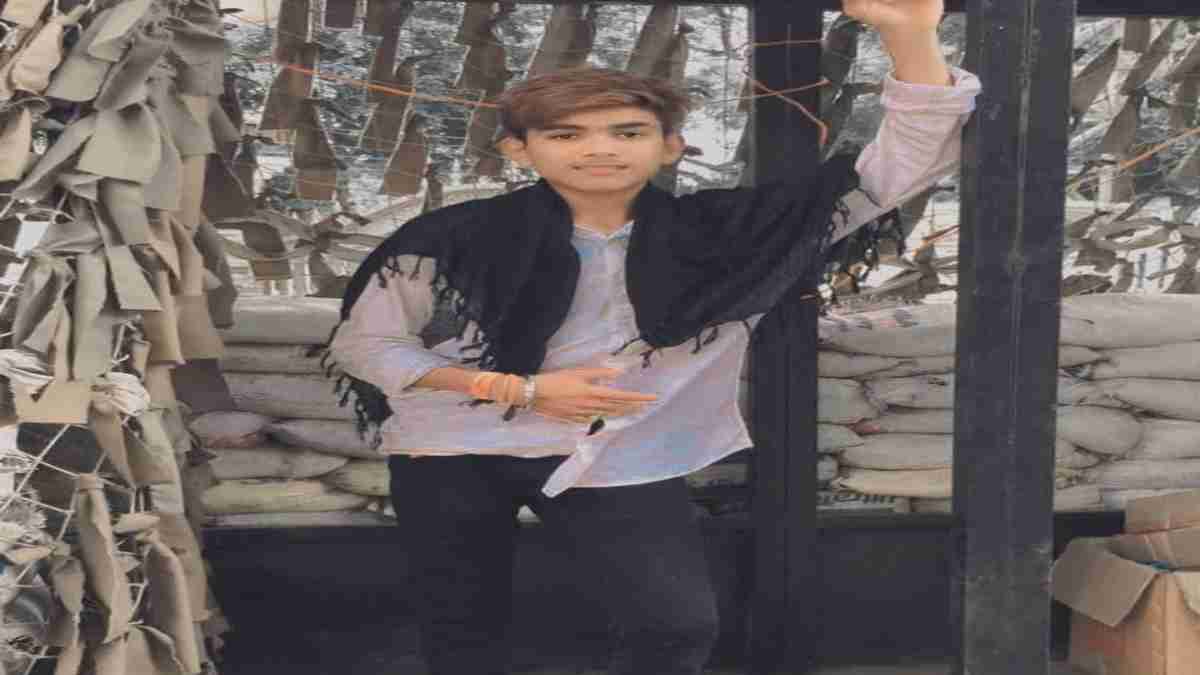 चाकू से युवक की हत्या का आरोपी GRP का हिस्ट्रीशीटर निकलाः एक लड़की से दो गुंडों का था संबंध, इस बात को लेकर हुए आमने- सामने में तीसरे युवक की चली गई जान