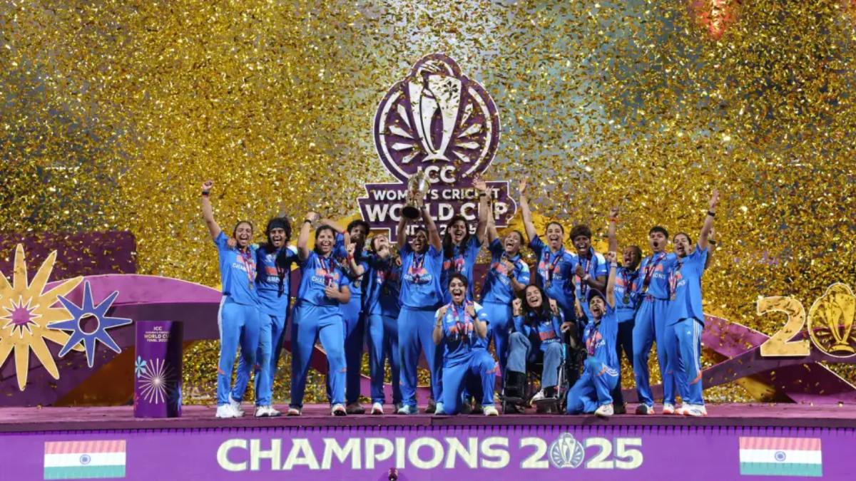 Womens World Cup 2025 Final: भारत की बेटियों ने रचा इतिहास, फाइनल में साउथ अफ्रीका को 52 रनों से हराया, दुनिया को मिला नया वर्ल्ड चैंपियन