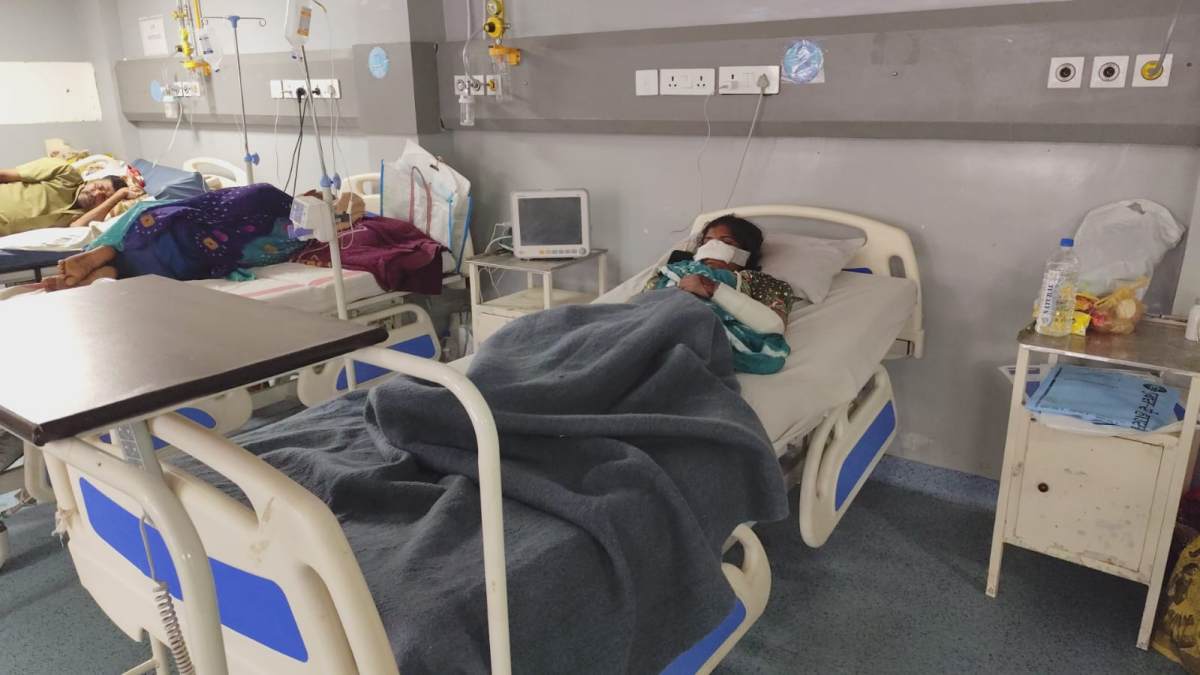 चरित्र शंका में पति ने ब्लेड से काटी पत्नी की नाक, फिर खुद लेकर पहुंचा अस्पताल, पुलिस ने किया गिरफ्तार