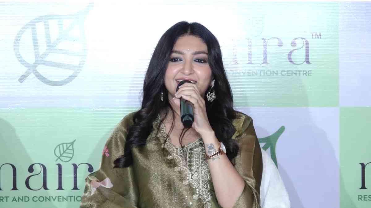 राज्योत्सव में प्रस्तुति देने रायपुर पहुंची सिंगर भूमि त्रिवेदी, कहा – छत्तीसगढ़ बेहद खूबसूरत, सरकार के कामकाज की तारीफ भी की