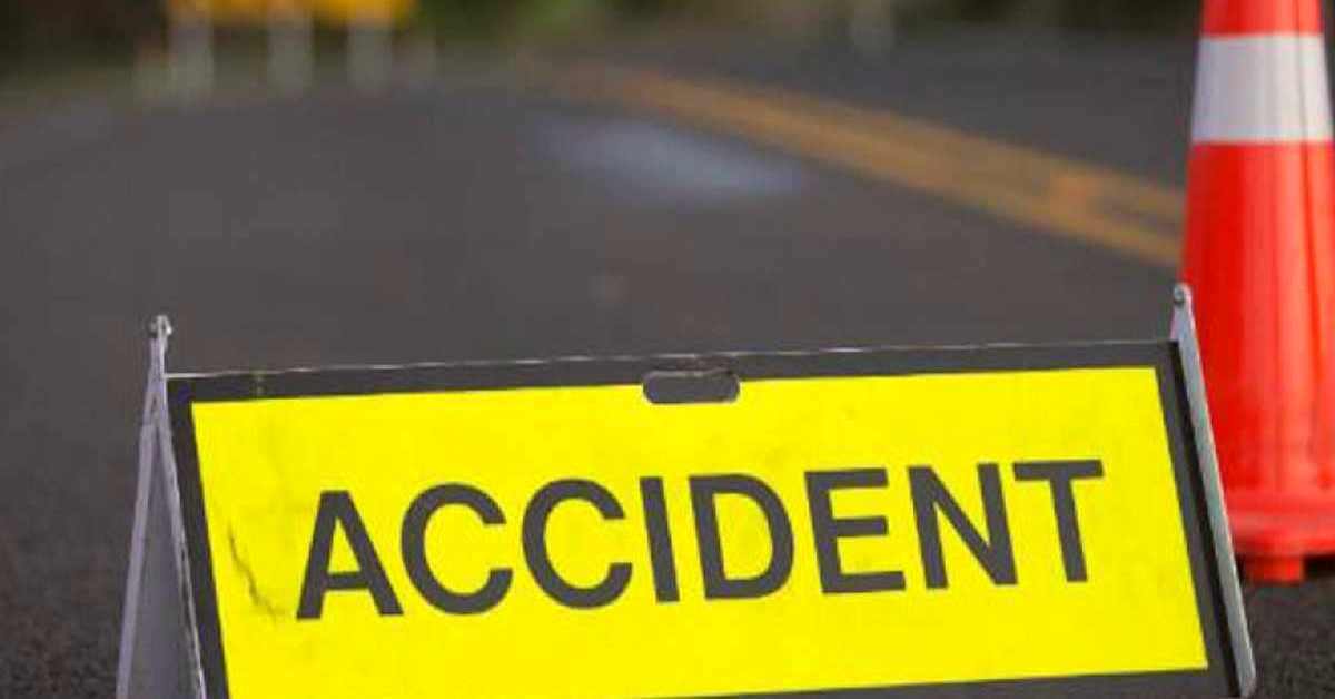 मौत के मुंह में समाई 2 जिंदगीः ईंटों से लदी ट्रैक्टर-ट्रॉली ई-रिक्शा पर पलटी, दो लोगों की मौत, 2 गंभीर घायल