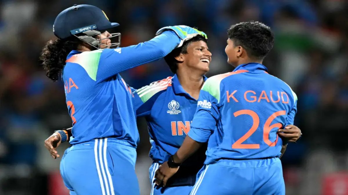 Womens World Cup 2025 Final: टीम इंडिया ने रचा इतिहास, फाइनल में साउथ अफ्रीका को 52 रनों से हराया, दुनिया को मिला नया वर्ल्ड चैंपियन