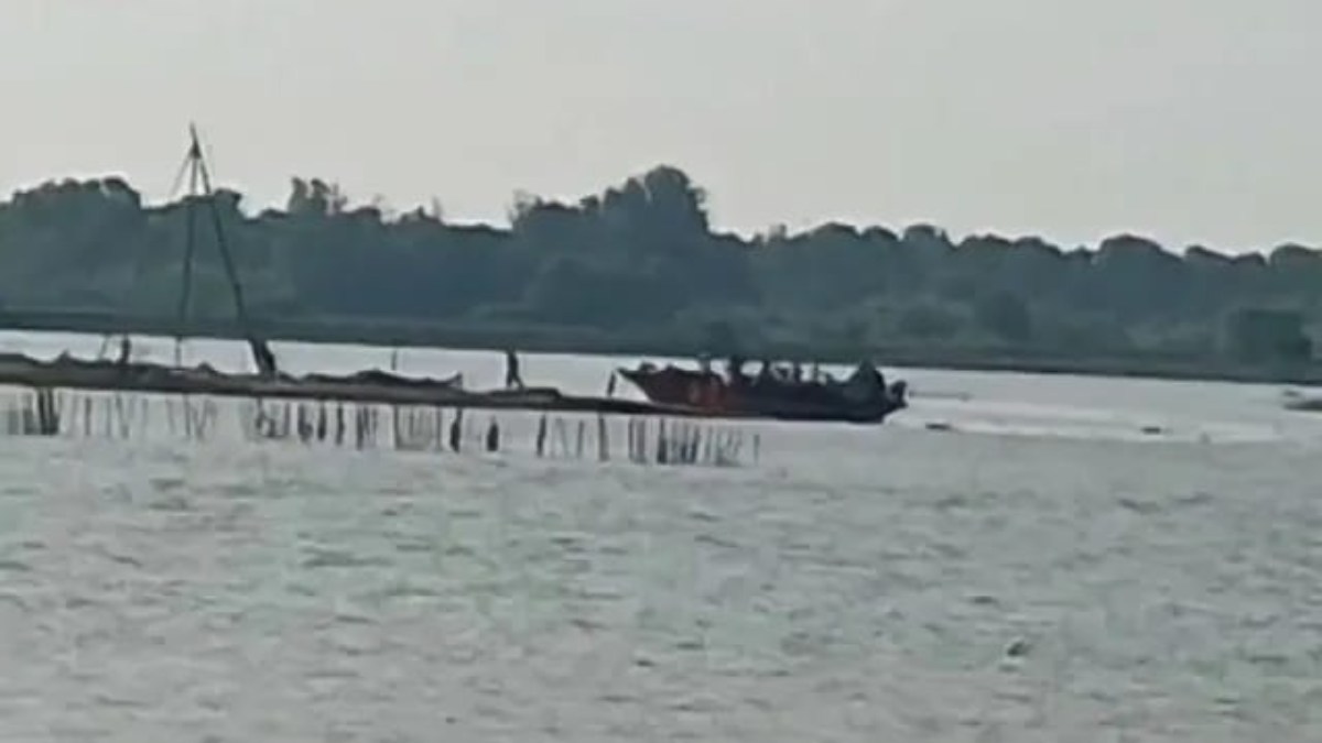 चिल्का झील में बड़ा हादसा टला, 50 से ज्यादा यात्रियों की जान बची