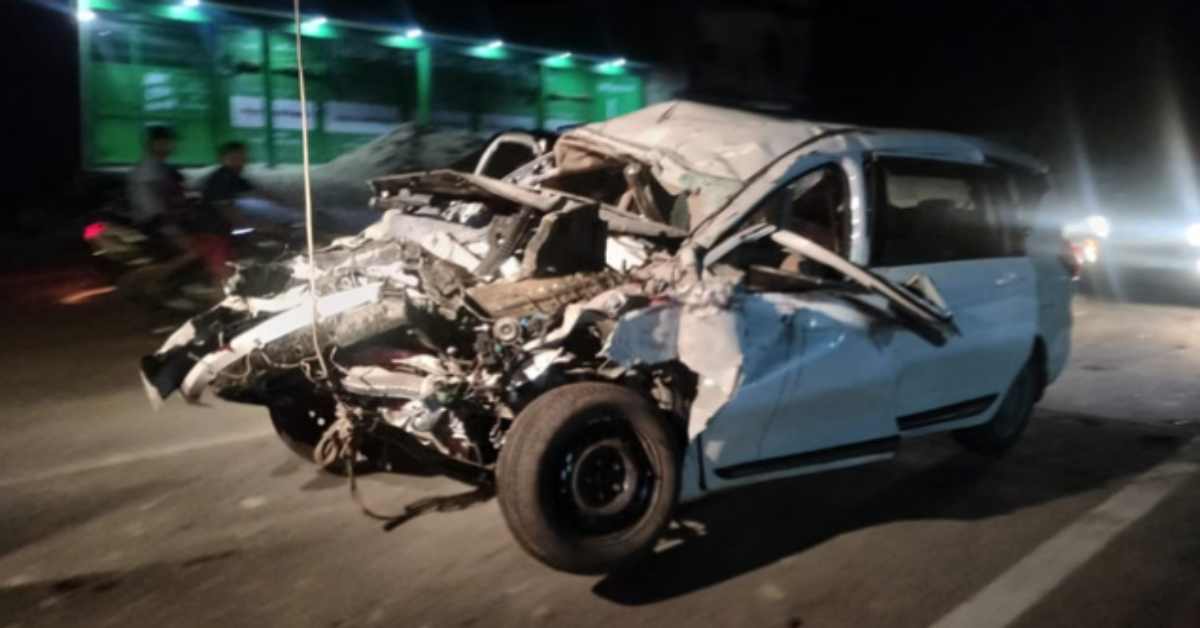 मौत का तांडव और बिछ गई लाशेंः कार और ट्रक के बीच जोरदार भिड़ंत, पति-पत्नी, बेटा समेत 6 लोगों की गई जान, मंजर देख सहम उठे लोग