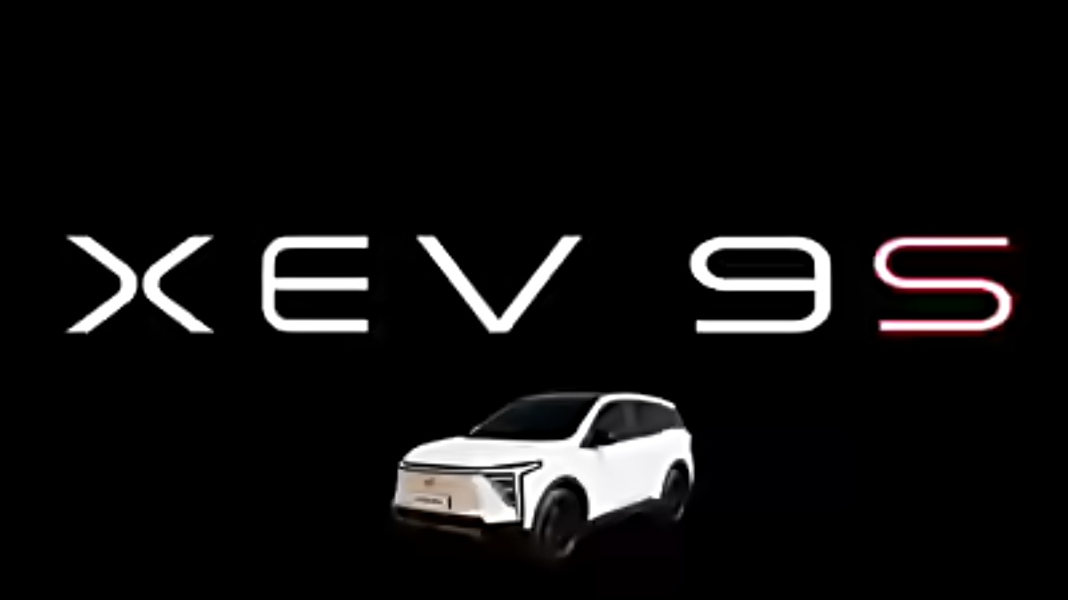 Mahindra XEV 9S के इंटीरियर की झलक आई सामने, मिलेगा स्लाइडिंग सेकेंड रो, तीन स्क्रीन वाला डिस्प्ले और नया केबिन डिजाइन