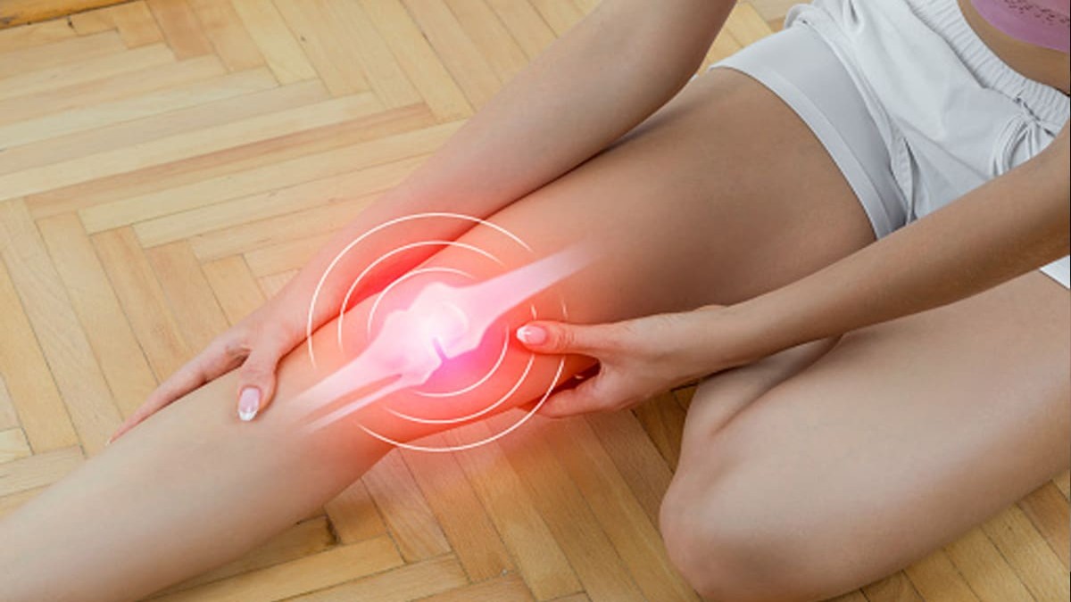 हड्डियां हो रही हैं कमजोर? ये 7 चीजों से रहे दूर