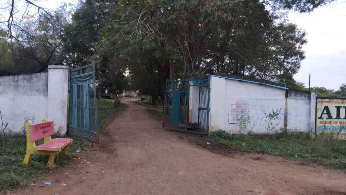 फारेस्ट कॉलोनी बाउंड्रीवाल में बड़ा फर्जीवाड़ा, एक ही तारीख पर दो-दो बार हुआ भुगतान, RTI में चौंकाने वाला खुलासा