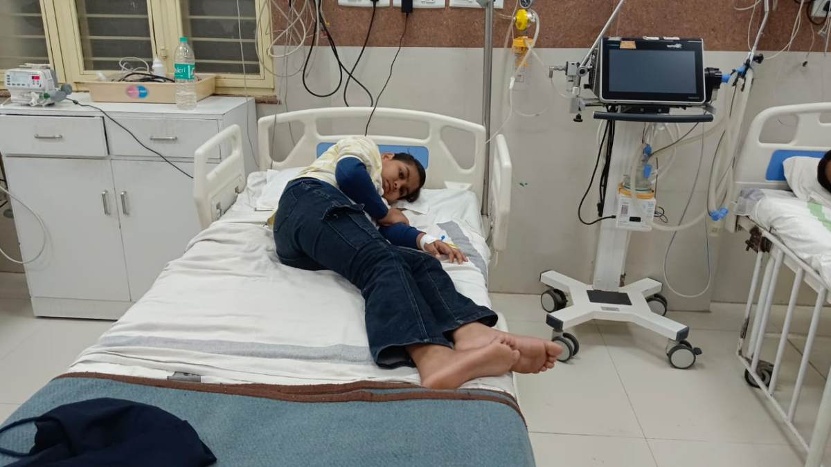 स्कूल का पानी पीते ही बच्चों को होने लगी उल्टियां, टंकी में जहरीला पदार्थ मिलाने की आशंका, मचा हड़कंप